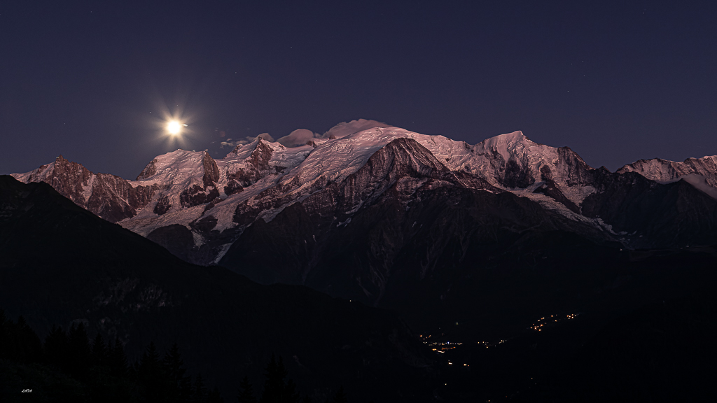 Lever de lune Mont-Blanc 
